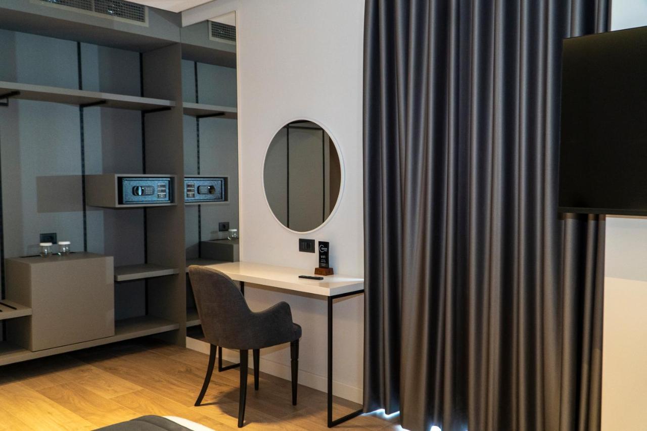 Center Hotel Саранда Экстерьер фото